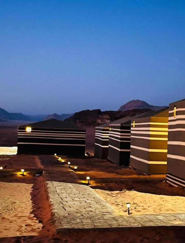 Wadi Rum Camp Stars & Jeep Tour Bagian luar foto