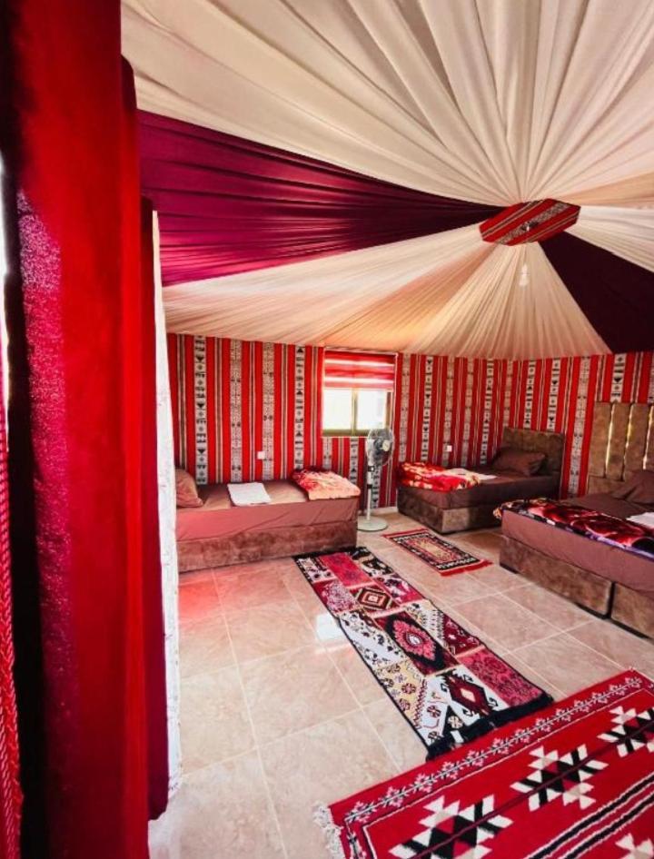Wadi Rum Camp Stars & Jeep Tour Bagian luar foto